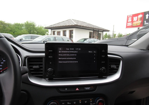 Kia Ceed cena 84894 przebieg: 22170, rok produkcji 2023 z Brwinów małe 742